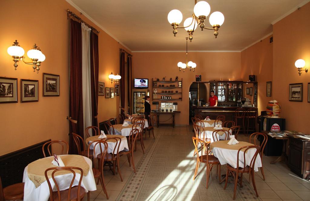 Wien Hotel Lviv Dış mekan fotoğraf