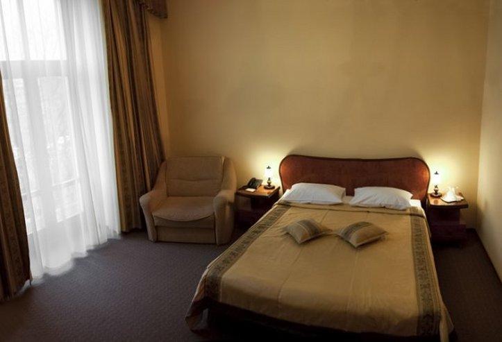 Wien Hotel Lviv Oda fotoğraf